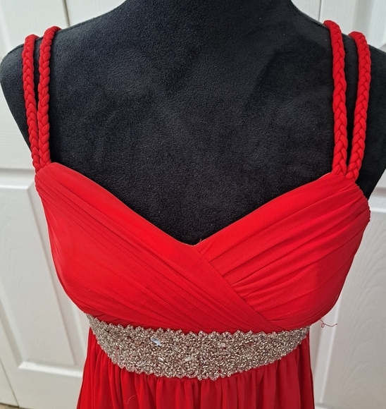 City Triangle Red Special Occasion/Holiday Dress With Rhinestones    Size M - Picture 2 of 15